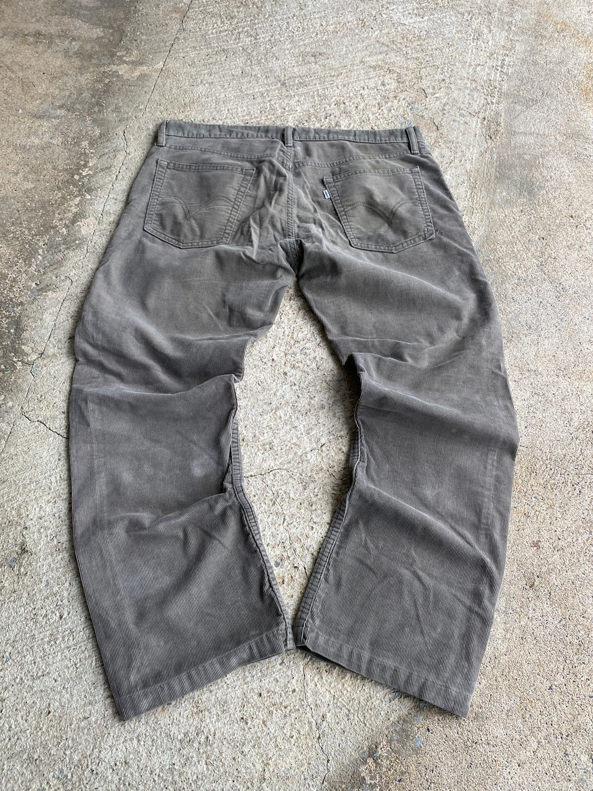 Levi's × Vintage Levi’s Crazy Y2K 514 Olive Corduroy Pants Size US 36 / EU 52 - 1 Thumbnail