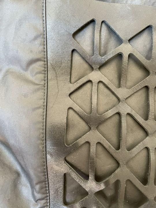 Y-3 × Yohji Yamamoto Perforated Crossbody Backpack Size ONE SIZE - 9 Thumbnail