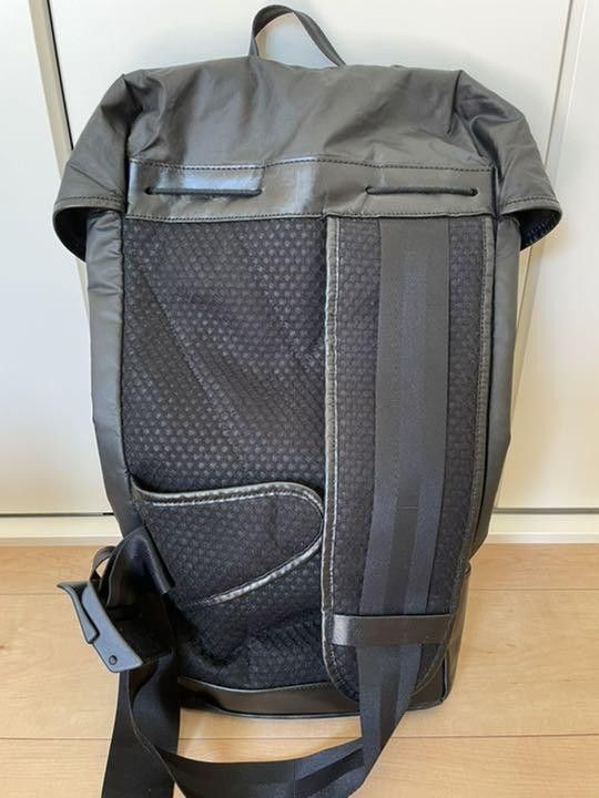 Y-3 × Yohji Yamamoto Perforated Crossbody Backpack Size ONE SIZE - 3 Thumbnail