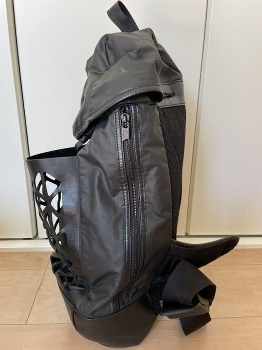 Y-3 × Yohji Yamamoto Perforated Crossbody Backpack Size ONE SIZE - 2 Thumbnail