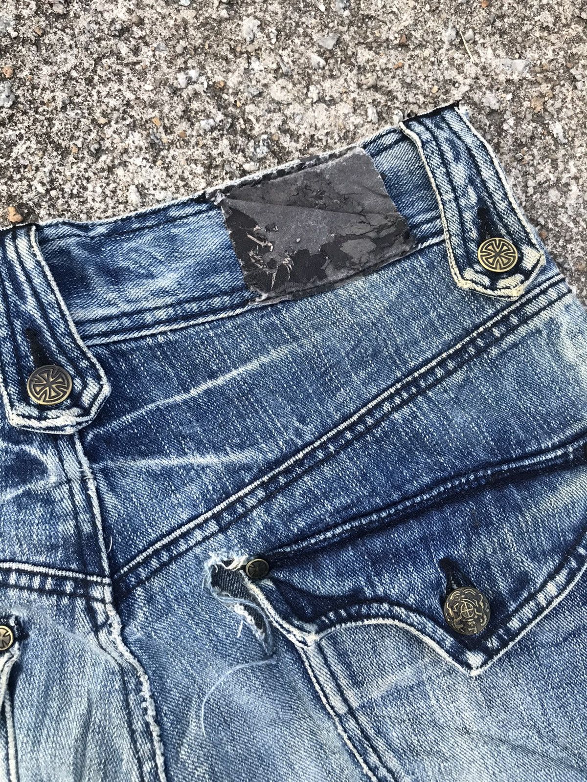 Japanese Brand Japanese brand patches denim pants jeans distressed Size US 32 / EU 48 - 11 Thumbnail