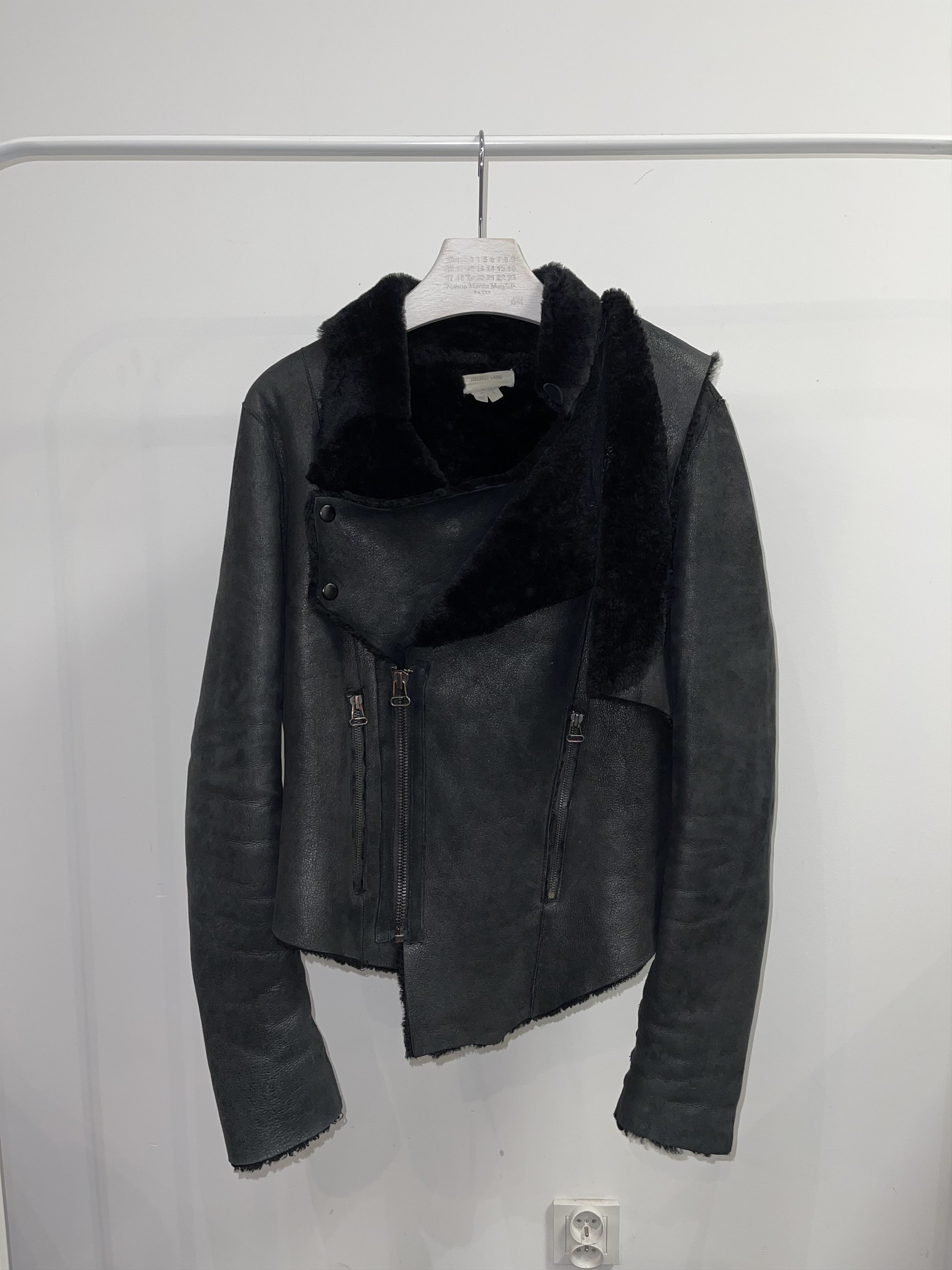 Helmut Lang Helmut Lang Abstract Assymetrical Shearling Leather Jacket Size L / US 10 / IT 46 - 2 Thumbnail