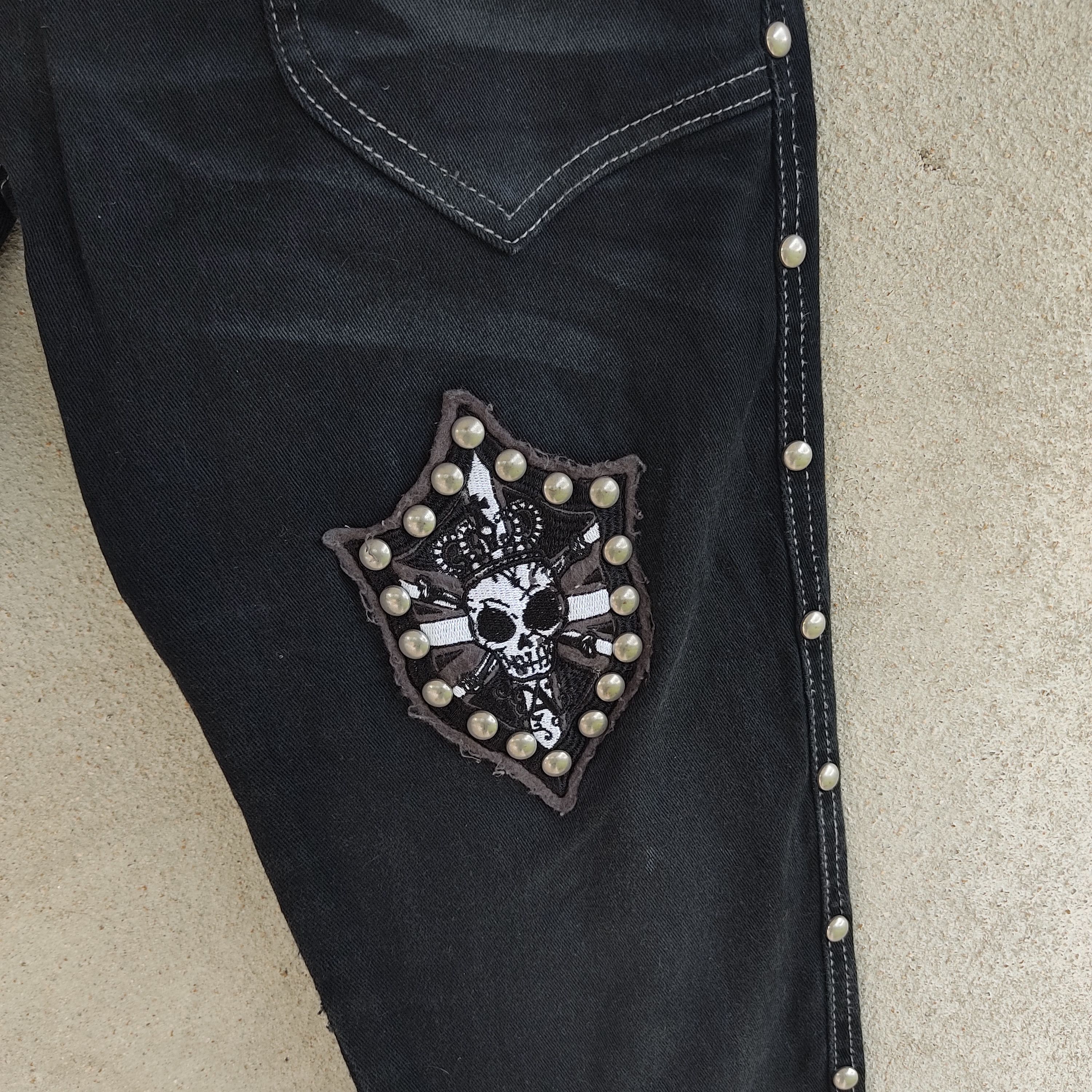 Japanese Brand Algonquins Seditionaries Skull Patch Stud Multipocket Pant Size US 30 / EU 46 - 8 Thumbnail