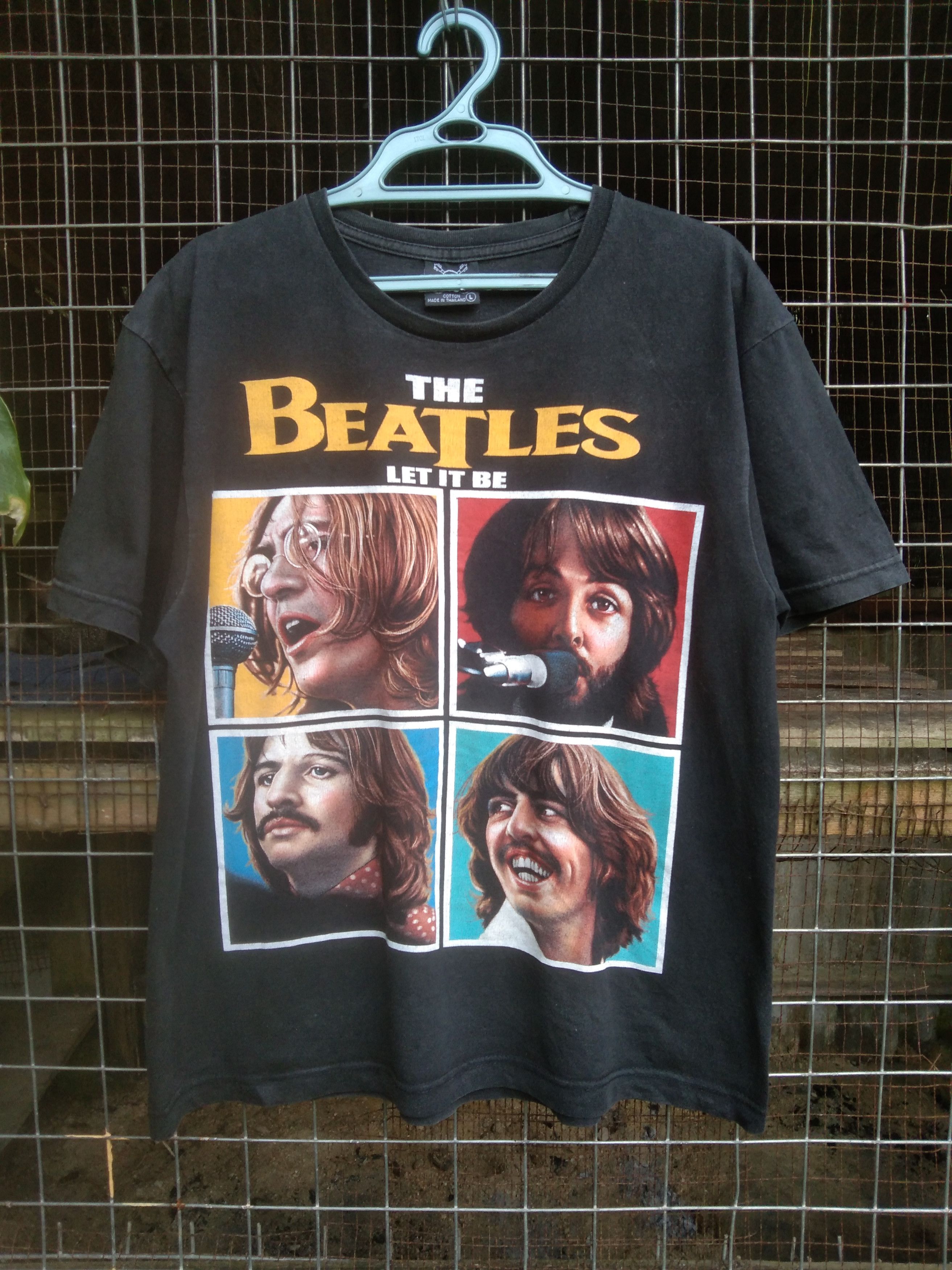 Band Tees THE BEATLES 'LET IT BE' T-SHIRT Size US L / EU 52-54 / 3 - 1 Thumbnail