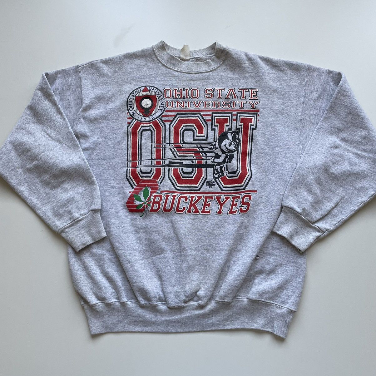 NCAA Vintage 1990s Ohio State Buckeyes Graphic NCAA Crewneck XL Size US L / EU 52-54 / 3 - 1 Thumbnail
