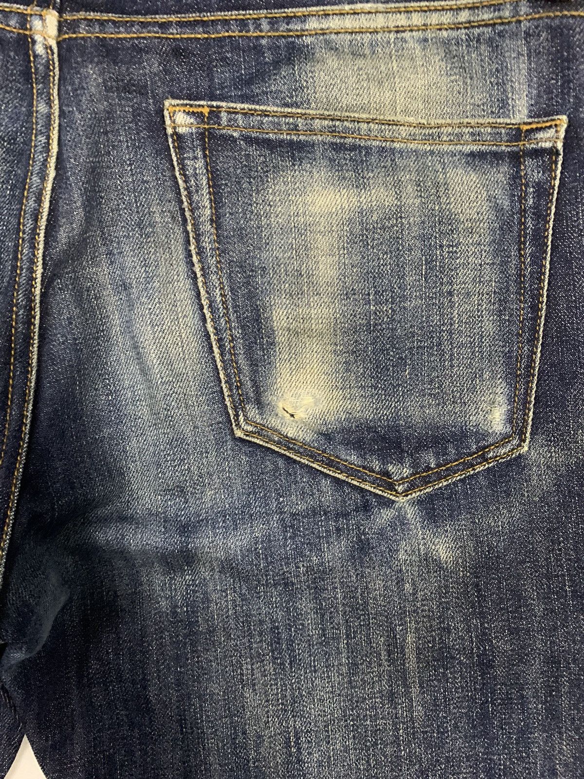 Jun Takahashi Y2K Uniqlo S002 Selvedge Dark Mud Wash Distressed Jeans Size US 31 - 14 Thumbnail