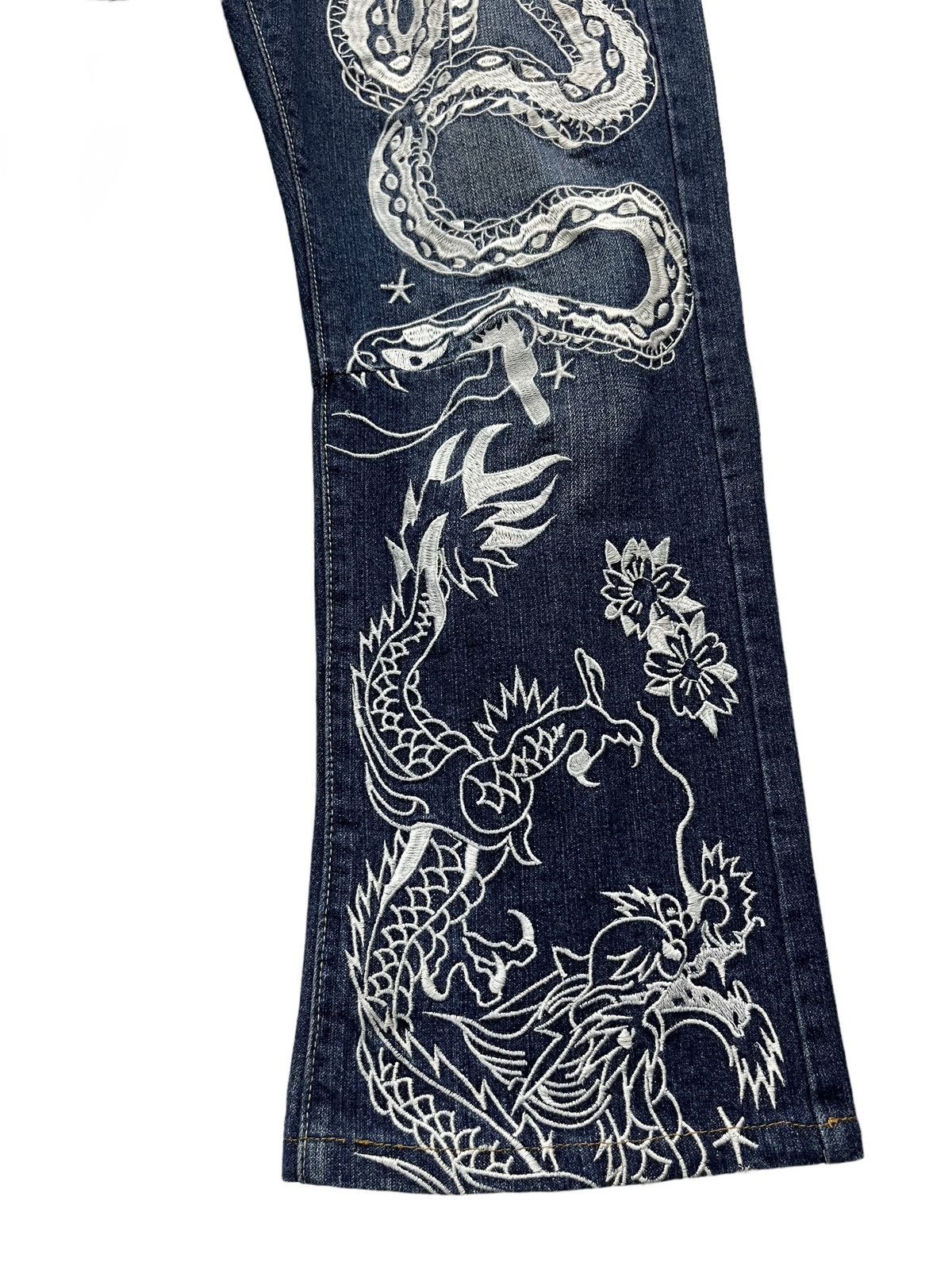 Ed Hardy BINDING NOW🔥ED HARDY Snake & Dragon Embroidered Tattoo Wear Size US 33 - 4 Thumbnail