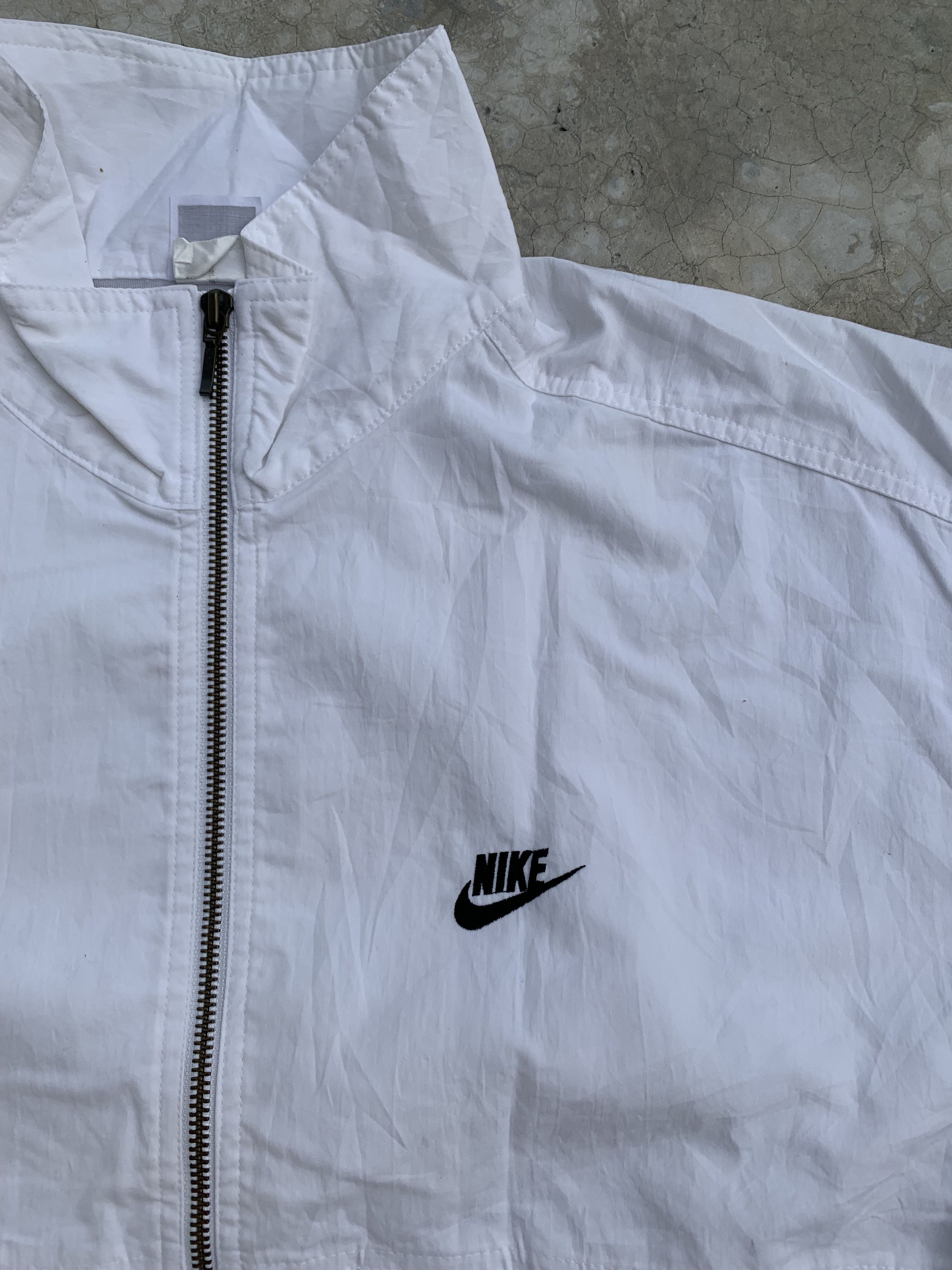 Nike Vintage 90s Nike Mini Swoosh Windbreaker Light Jacket Size US L / EU 52-54 / 3 - 3 Thumbnail