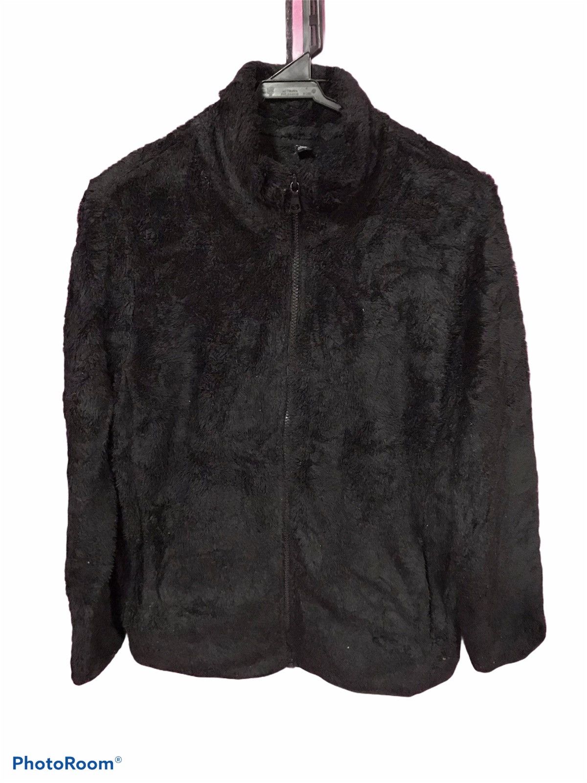 Uniqlo UNIQLO BLACK SIZE XL JACKET FLEECE WOMEN Size US XL / EU 56 / 4 - 1 Thumbnail