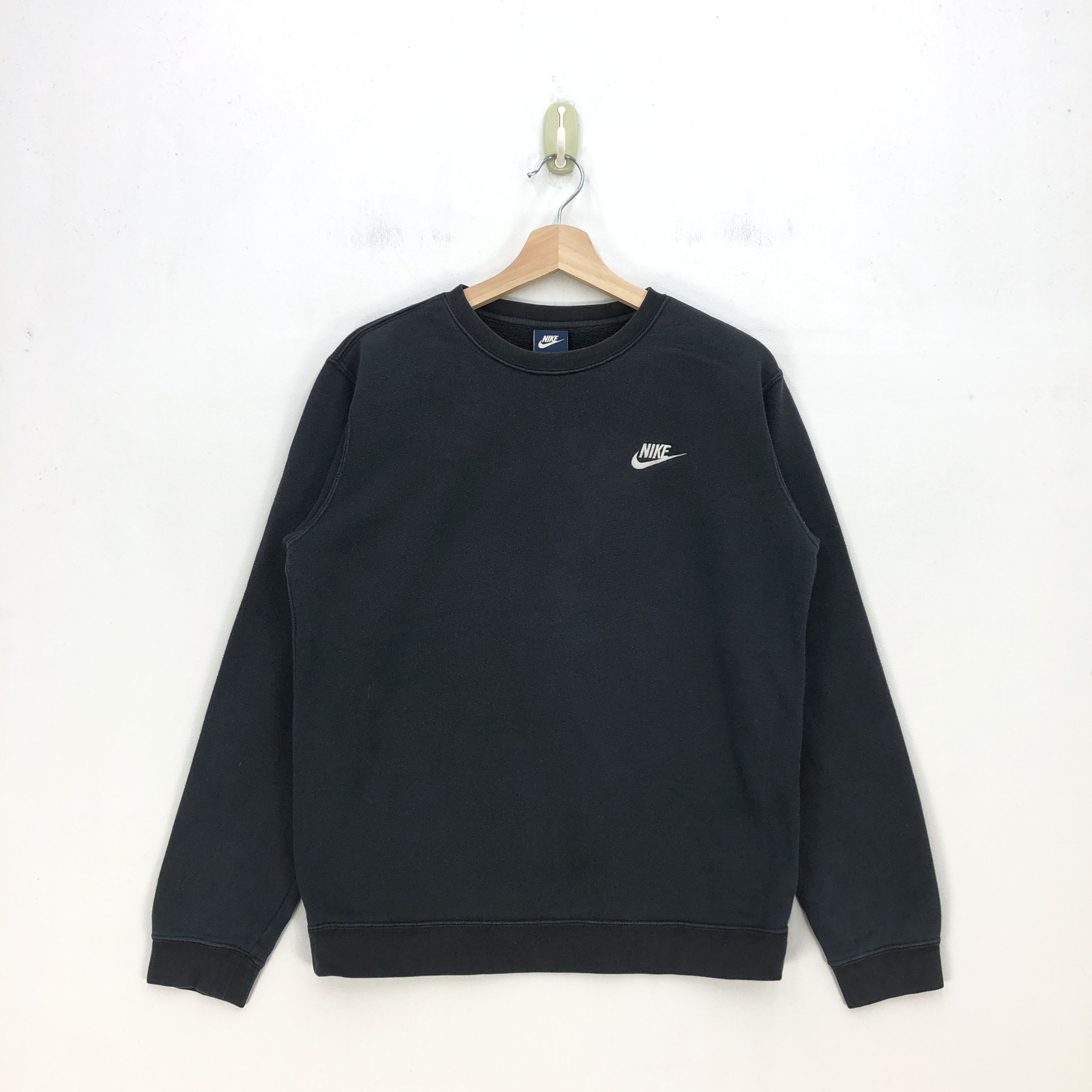 Nike × Vintage Vintage Nike Sweatshirt Nike Swoosh Sweater Nike ACG Jumper Size US M / EU 48-50 / 2 - 1 Thumbnail