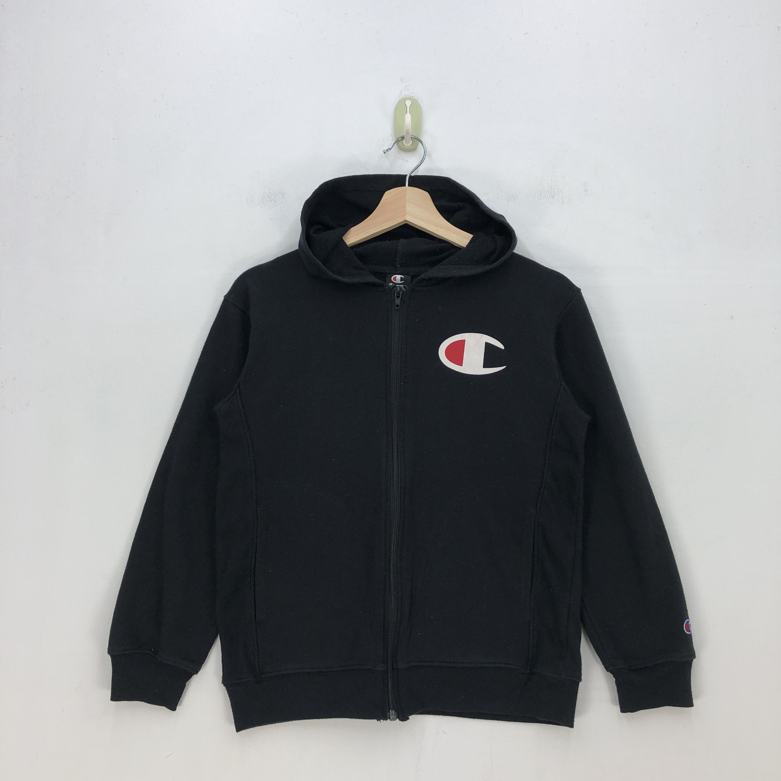 Champion Vintage Champion Sweatshirt Hoodie Champion Sweater Hooded Size S / US 4 / IT 40 - 1 Thumbnail