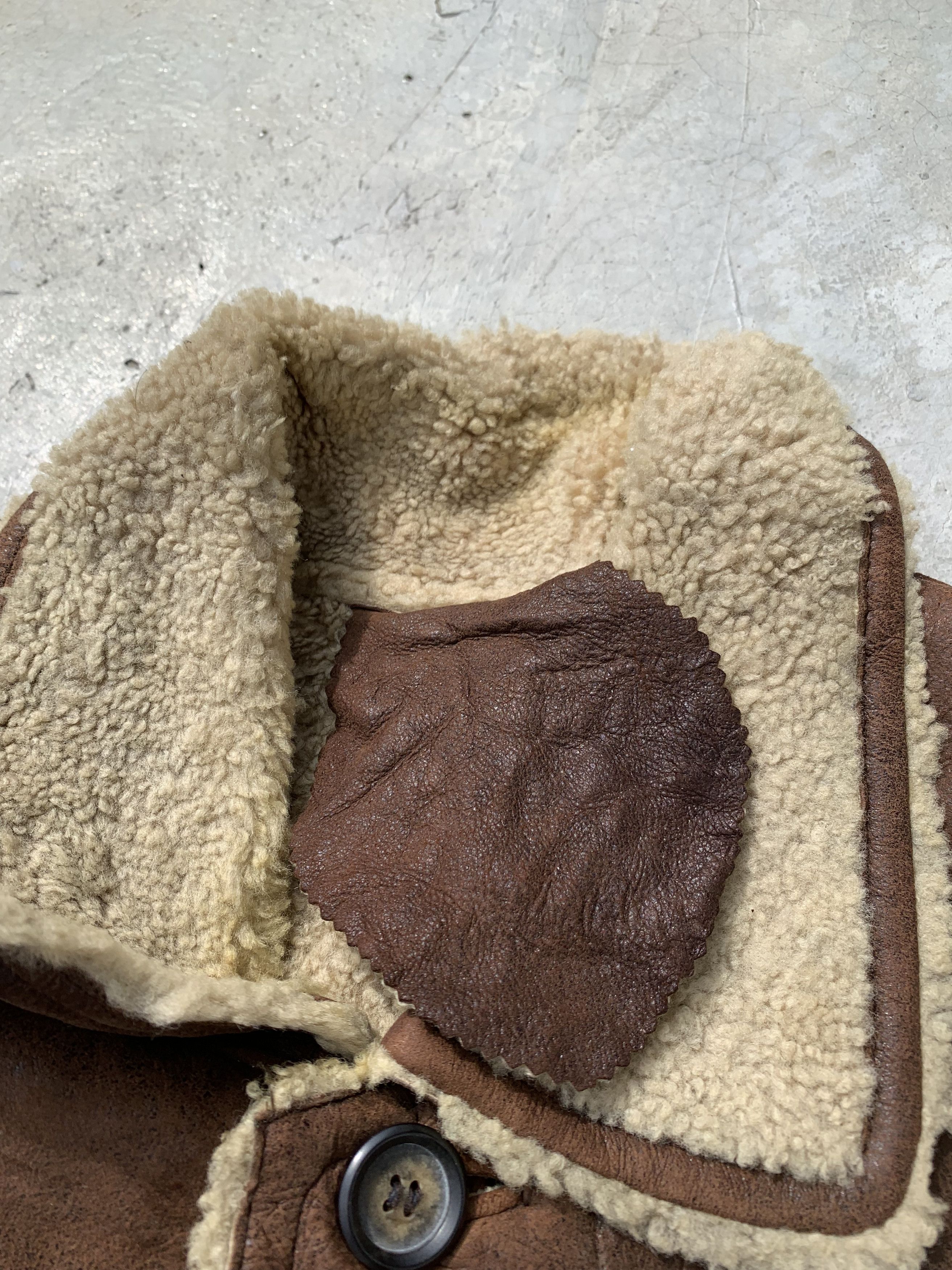 Japanese Brand Vintage Sheepskin Sherpa Leather Jacket B-3 Style Shearling Size US XL / EU 56 / 4 - 9 Thumbnail