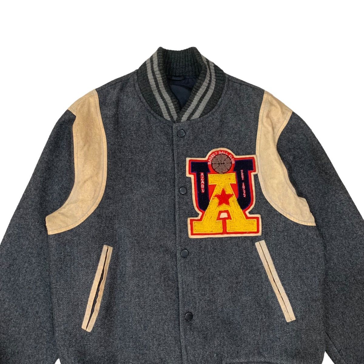 Vintage Vintage Basket Ball Club Wool Varsity Jacket Size US M / EU 48-50 / 2 - 6 Thumbnail