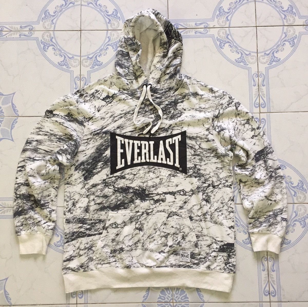 image of Everlast Big Logo Sweatshirt Hoodie, Men's (Size Large)