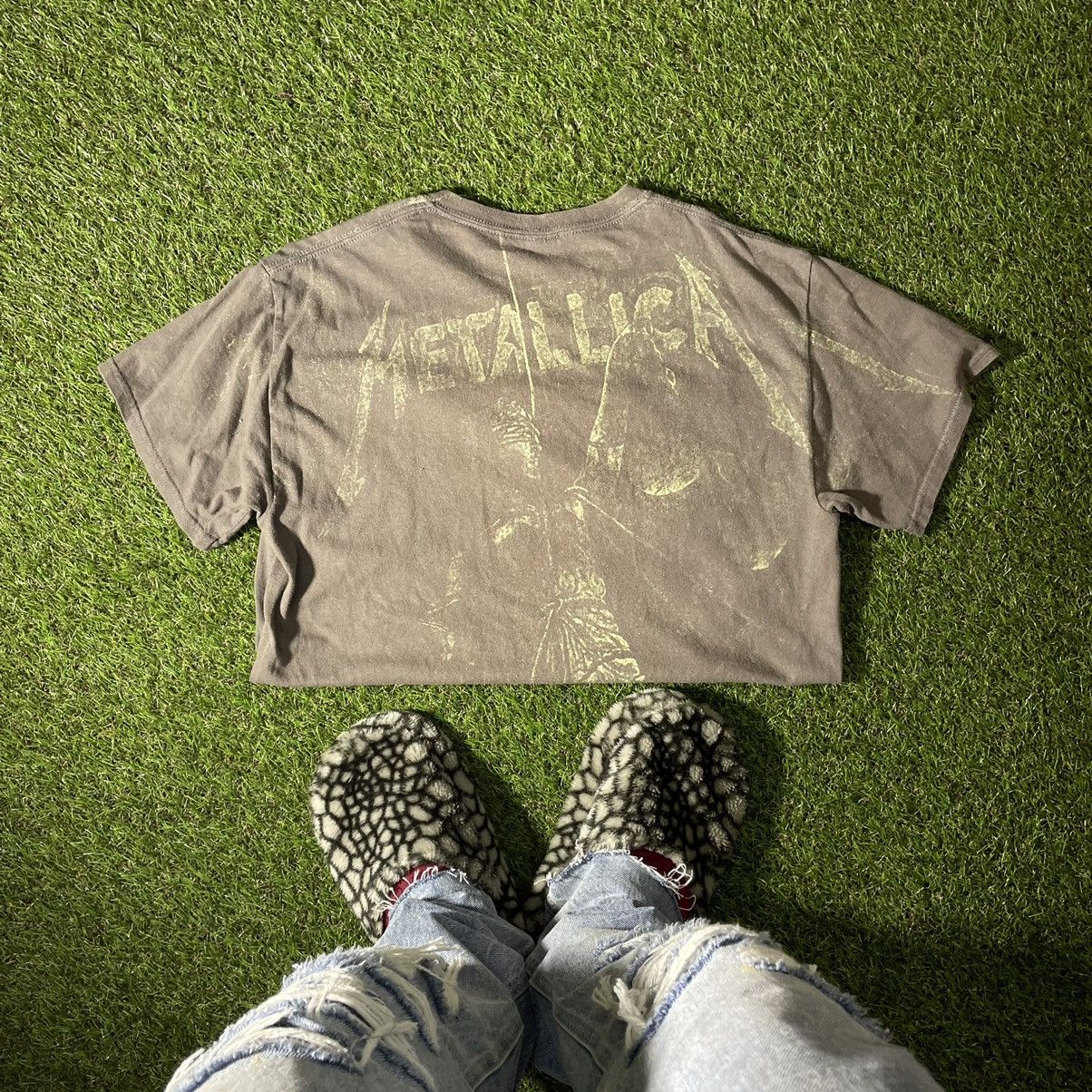 Vintage Vintage 90s Metallica Sun Faded Band Graphic Tee Grunge S Size US S / EU 44-46 / 1 - 5 Thumbnail