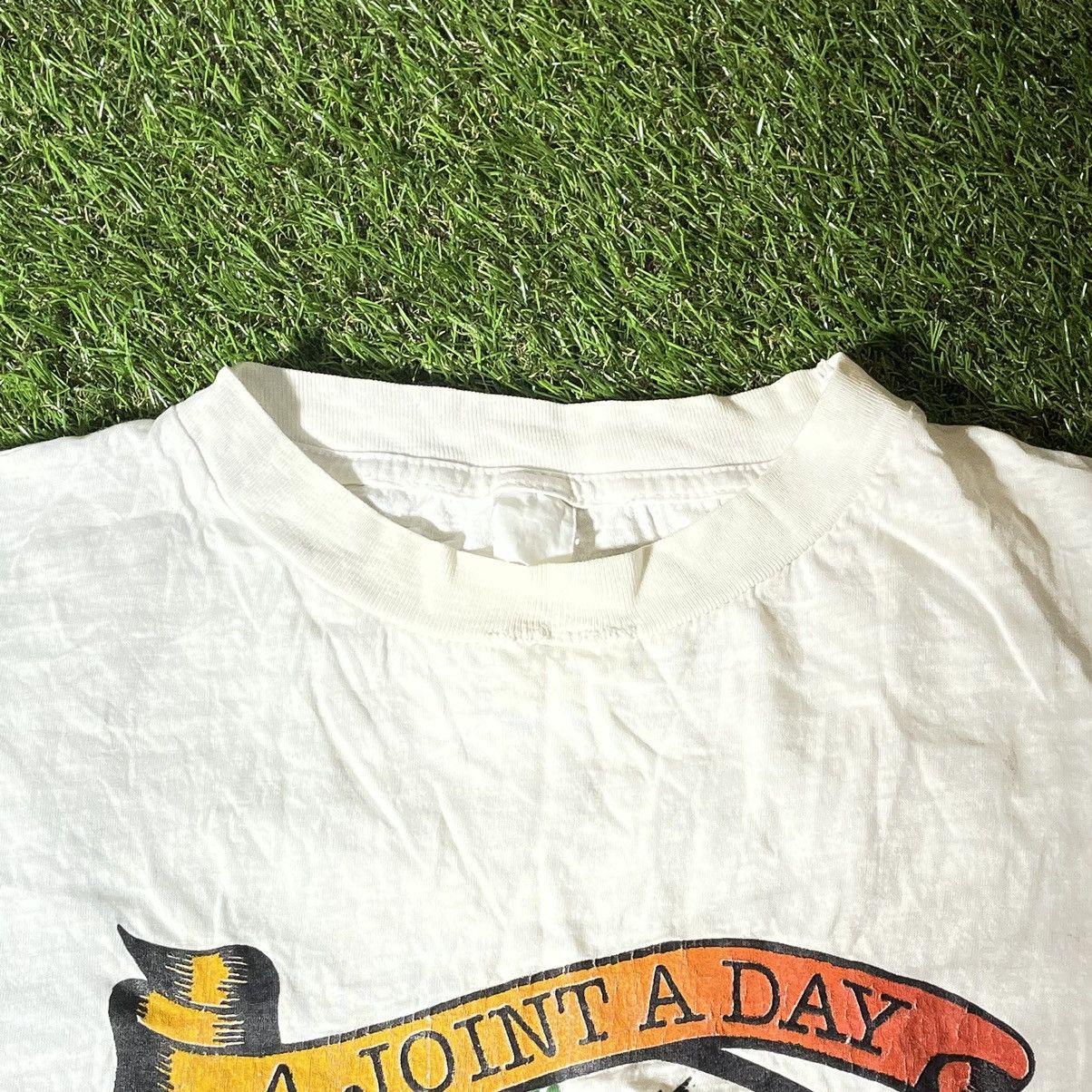 Vintage Vintage 90s Sun Faded Graphic Tee Rasta Cannabis Streetwear Size US M / EU 48-50 / 2 - 4 Thumbnail