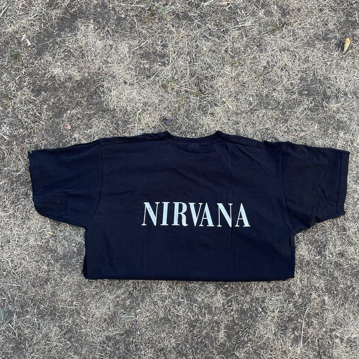 Vintage Vintage 90s Nirvana Nevermind Graphic Tee Grunge Baggy L Size US L / EU 52-54 / 3 - 5 Thumbnail