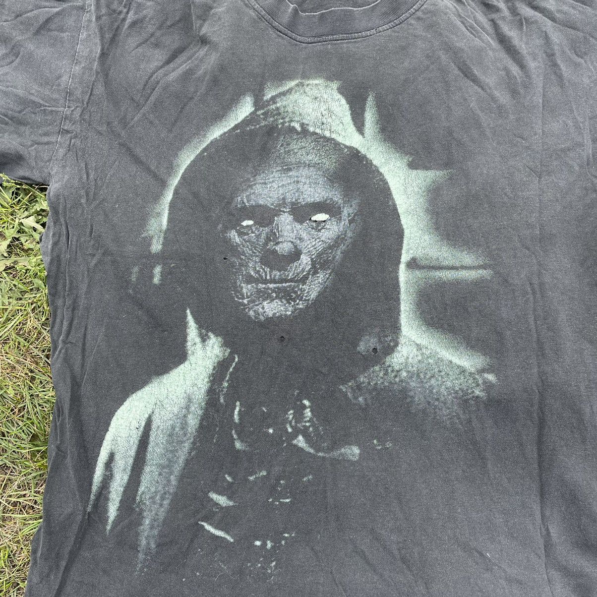 Band Tees Vintage Y2K THRASHED Skulls Vamp Devil Dead Face Horror Tee Size US L / EU 52-54 / 3 - 4 Thumbnail