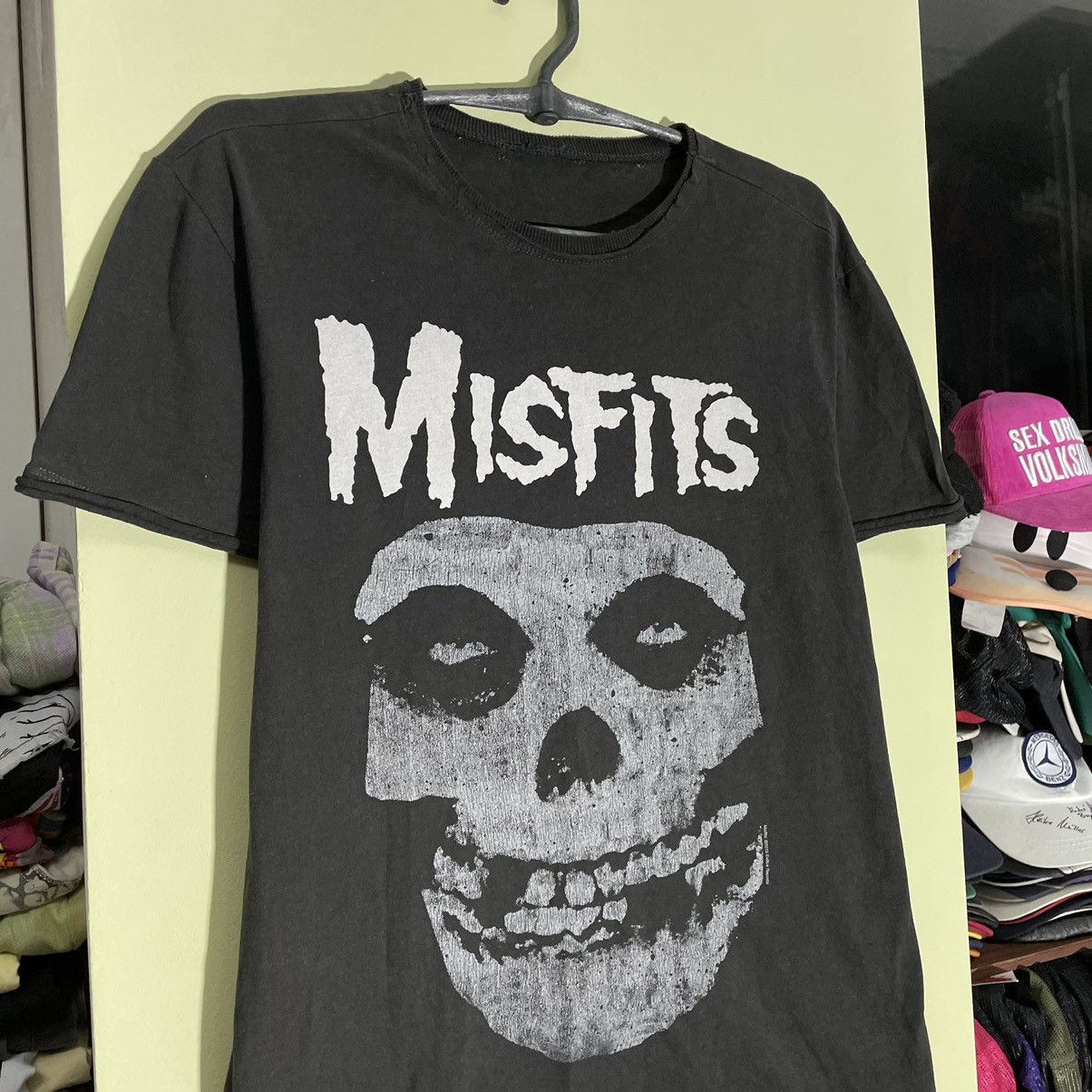 Vintage Vintage Y2K Misfits Band Tee Graphic Skull Punk Grunge M Size US M / EU 48-50 / 2 - 4 Thumbnail