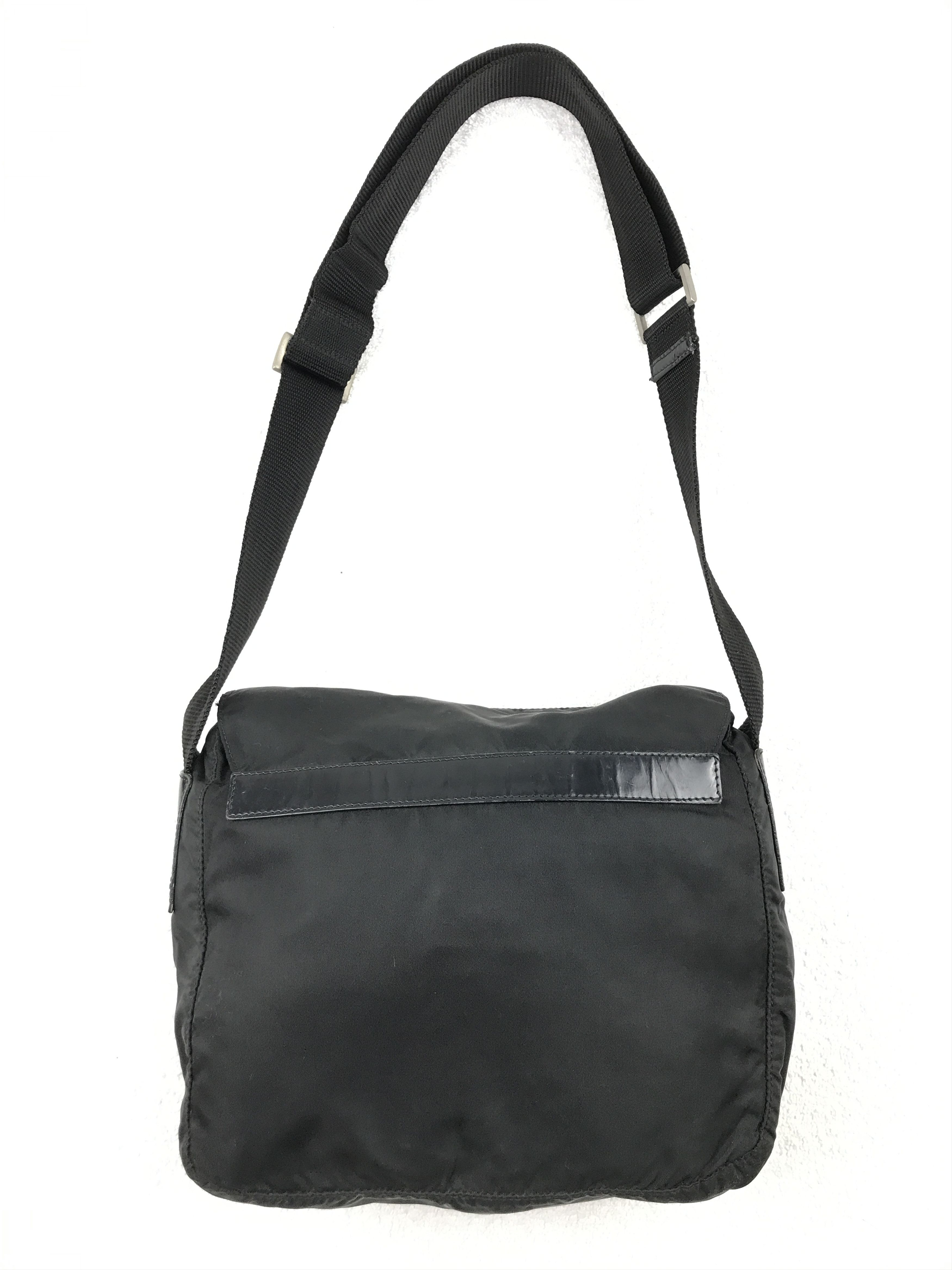 Prada Prada Vintage Tessuto Nylon Messenger Bag Size ONE SIZE - 2 Thumbnail