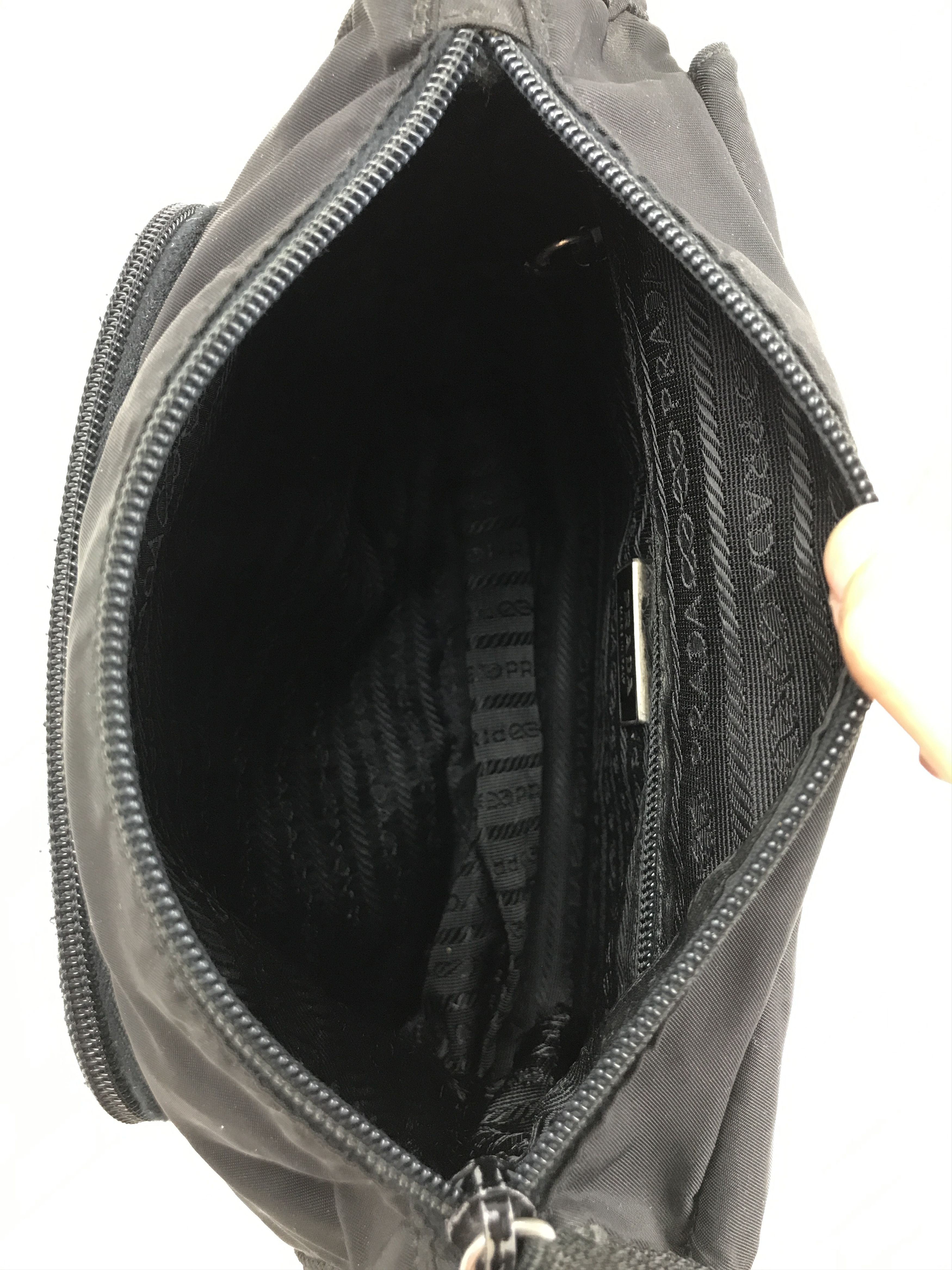 Prada Prada Vintage Tessuto Nylon Messenger Bag Size ONE SIZE - 12 Thumbnail