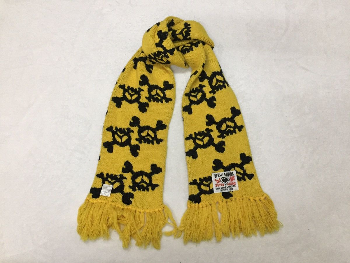 Super Lovers Scarf/Muffler Skull design