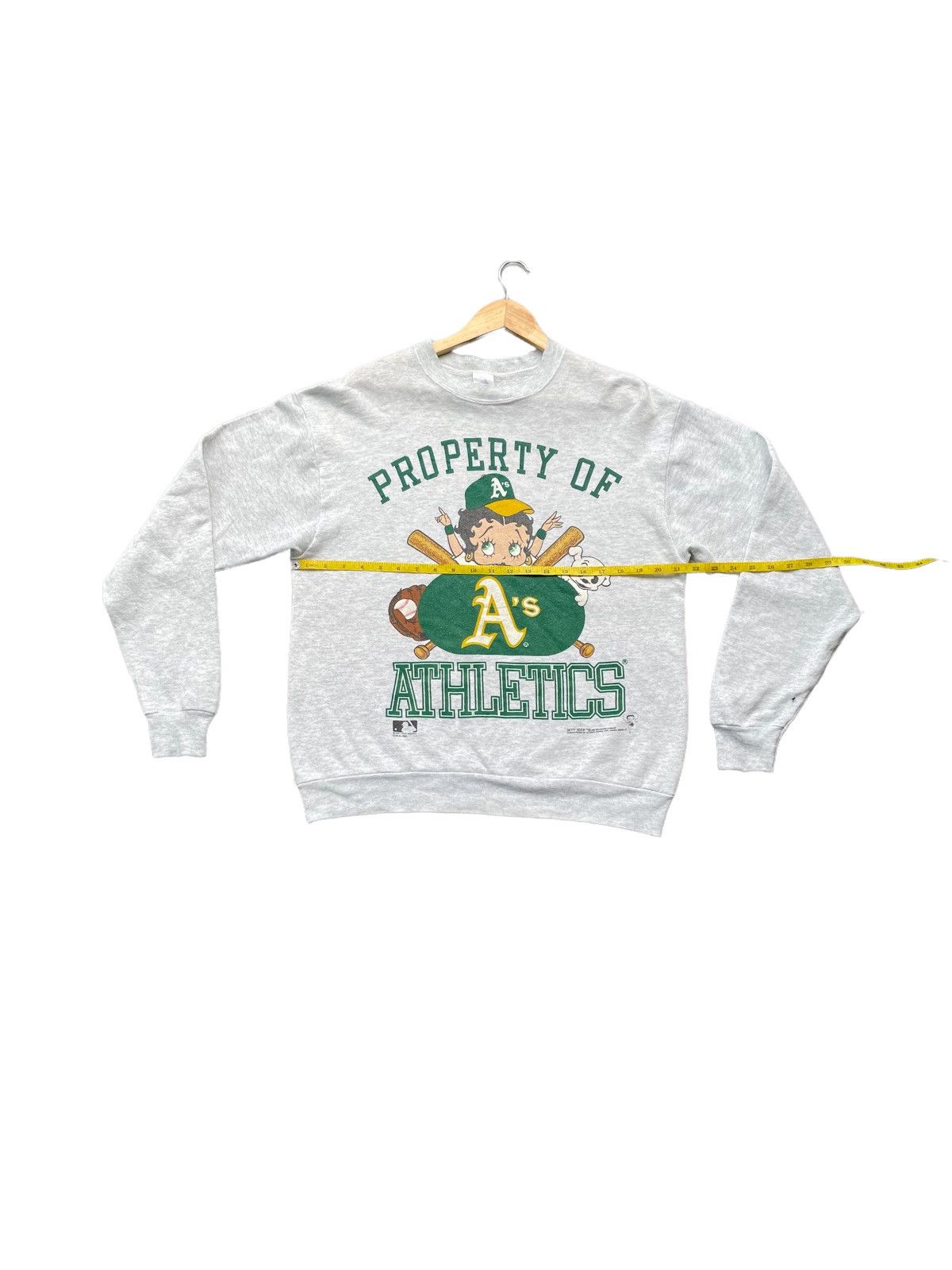 MLB Vintage 1992 Betty Boop x Oakland Athletics Crewneck Size US L / EU 52-54 / 3 - 2 Thumbnail