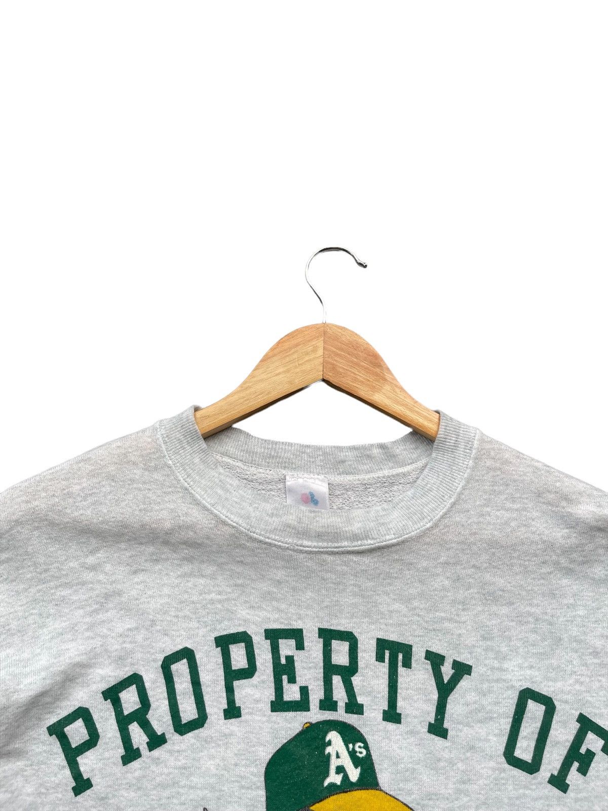 MLB Vintage 1992 Betty Boop x Oakland Athletics Crewneck Size US L / EU 52-54 / 3 - 6 Thumbnail