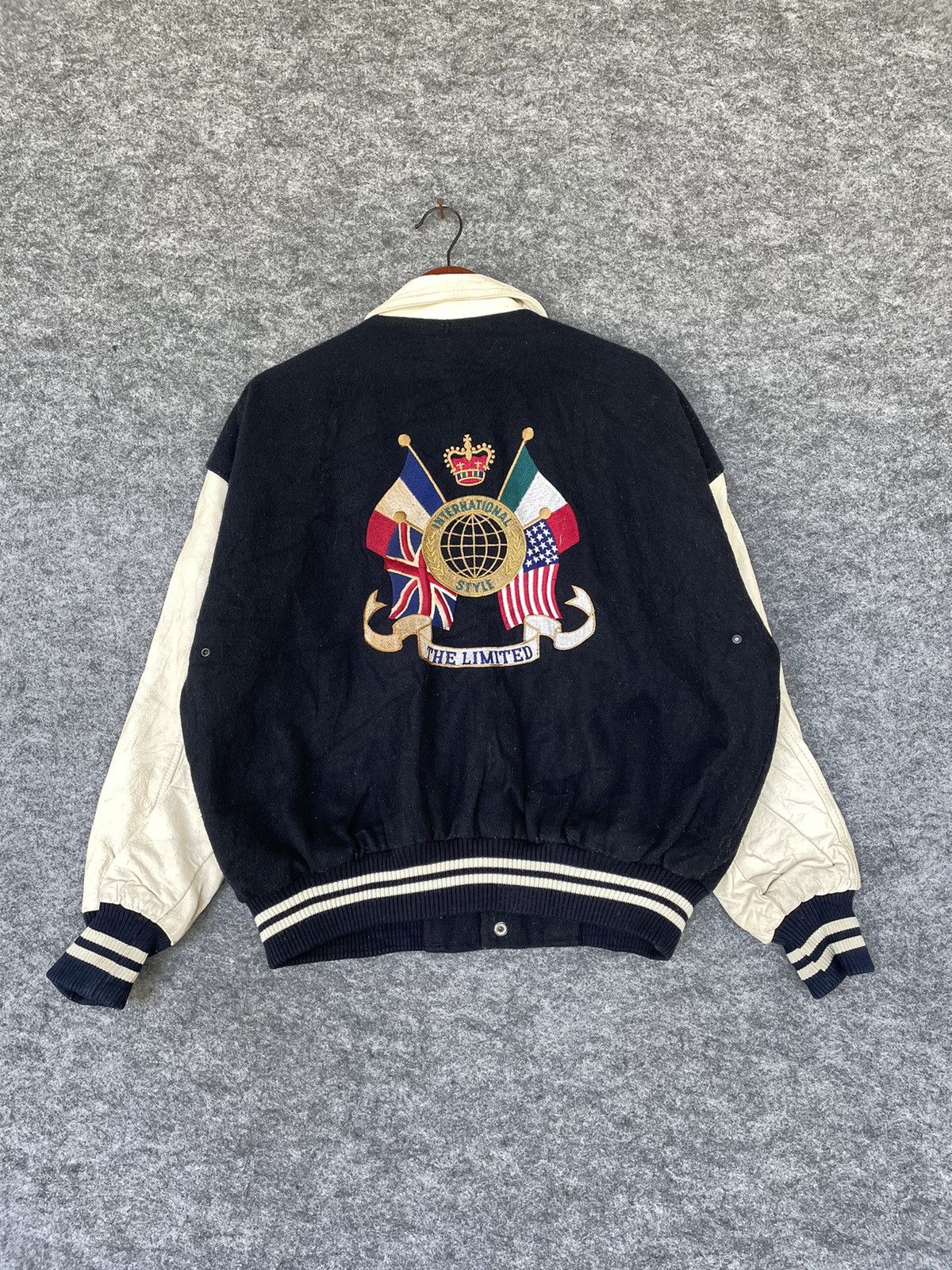 Vintage VINTAGE THE LIMITED VARSITY JACKET Size US M / EU 48-50 / 2 - 1 Thumbnail