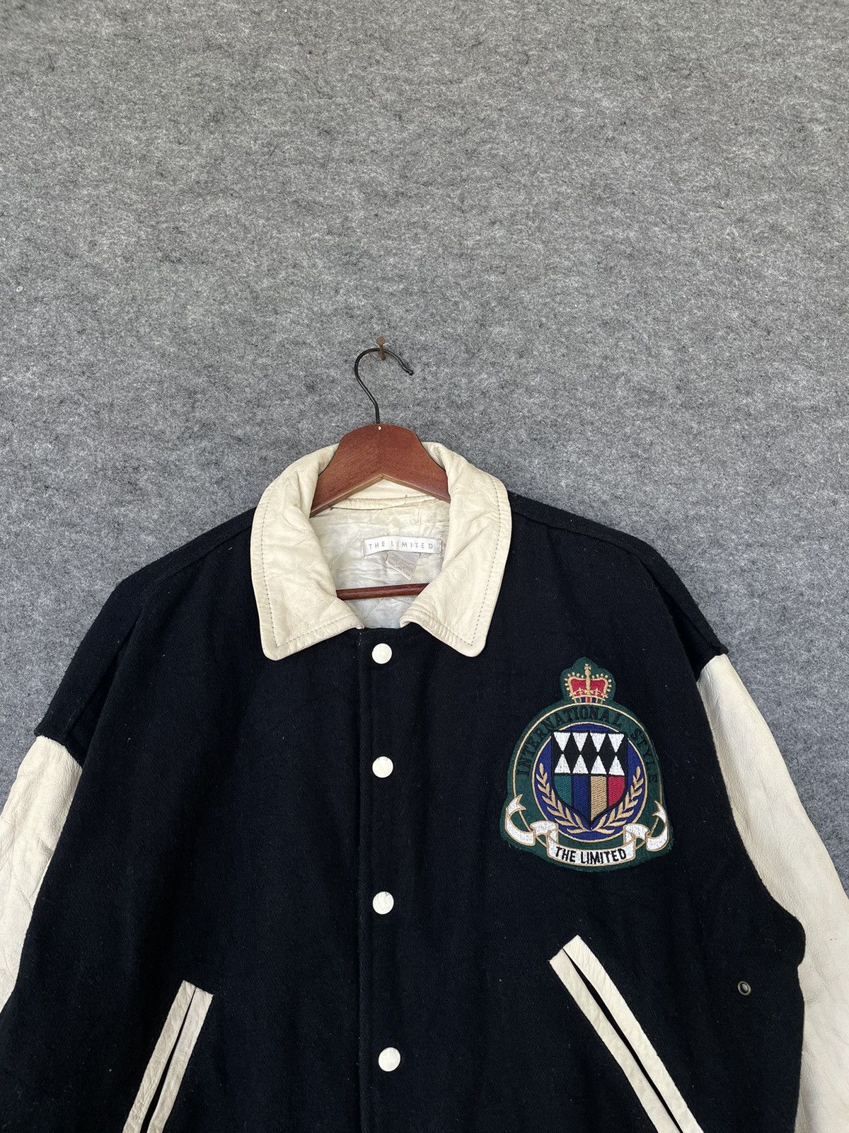 Vintage VINTAGE THE LIMITED VARSITY JACKET Size US M / EU 48-50 / 2 - 4 Thumbnail