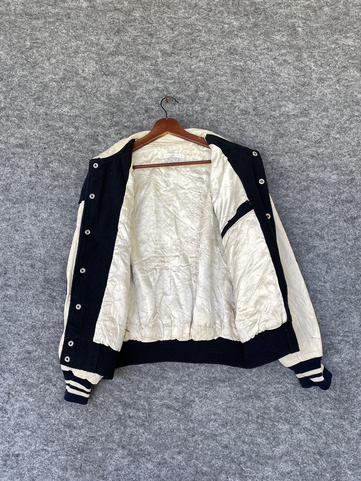 Vintage VINTAGE THE LIMITED VARSITY JACKET Size US M / EU 48-50 / 2 - 5 Thumbnail