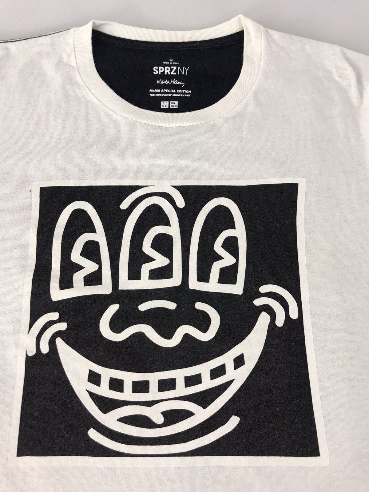 Keith Haring SPRZNY Keith Haring MoMA Special Edition Face Logo T-shirt Size US M / EU 48-50 / 2 - 2 Thumbnail