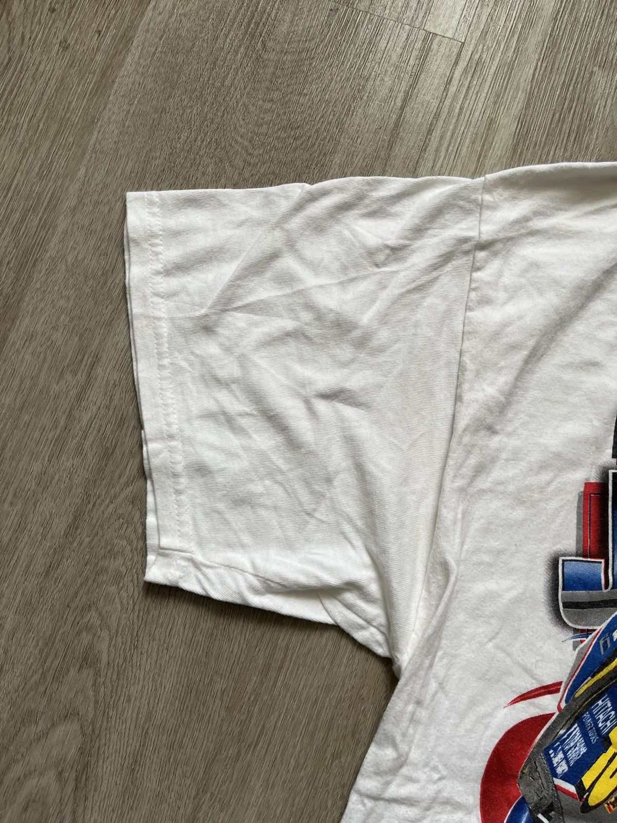 Vintage 2005 Jimmie Johnson NASCAR T-shirt Size US L / EU 52-54 / 3 - 5 Thumbnail