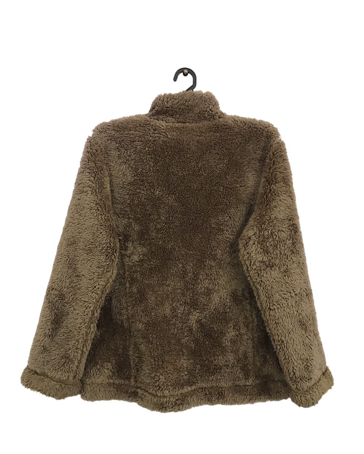 Uniqlo UNIQLO WINTER JACKET Size US M / EU 48-50 / 2 - 2 Thumbnail