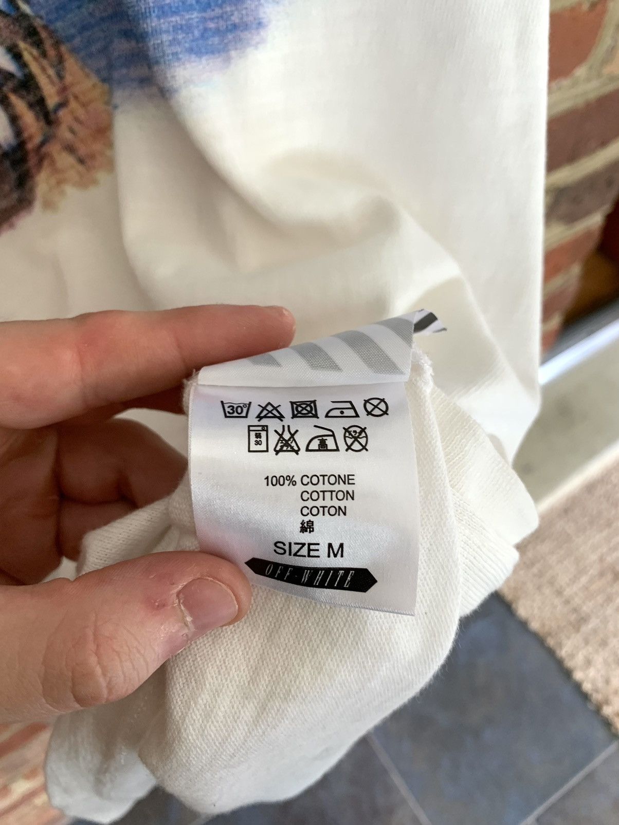 Off-White Rare OG Native American Indian Smoking Off-White Tee size M Size US M / EU 48-50 / 2 - 6 Thumbnail