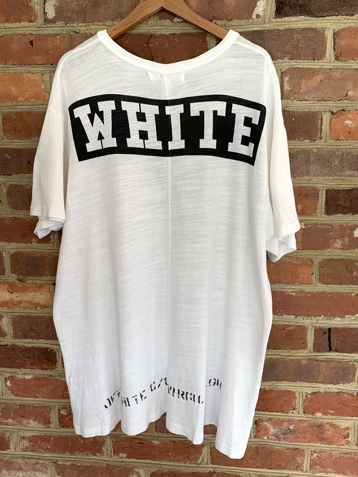 Off-White Rare OG Native American Indian Smoking Off-White Tee size M Size US M / EU 48-50 / 2 - 2 Thumbnail