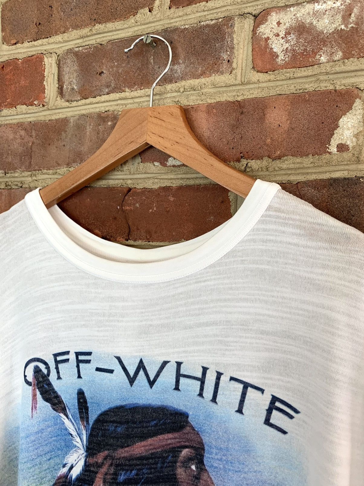 Off-White Rare OG Native American Indian Smoking Off-White Tee size M Size US M / EU 48-50 / 2 - 18 Thumbnail