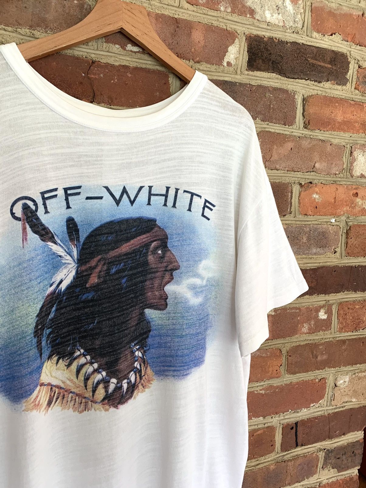 Off-White Rare OG Native American Indian Smoking Off-White Tee size M Size US M / EU 48-50 / 2 - 17 Thumbnail