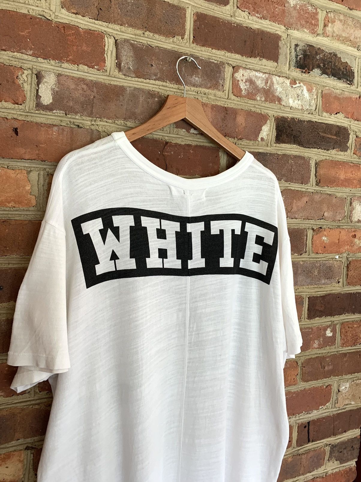 Off-White Rare OG Native American Indian Smoking Off-White Tee size M Size US M / EU 48-50 / 2 - 13 Thumbnail