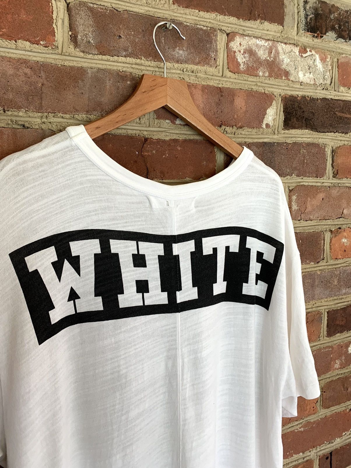 Off-White Rare OG Native American Indian Smoking Off-White Tee size M Size US M / EU 48-50 / 2 - 3 Thumbnail