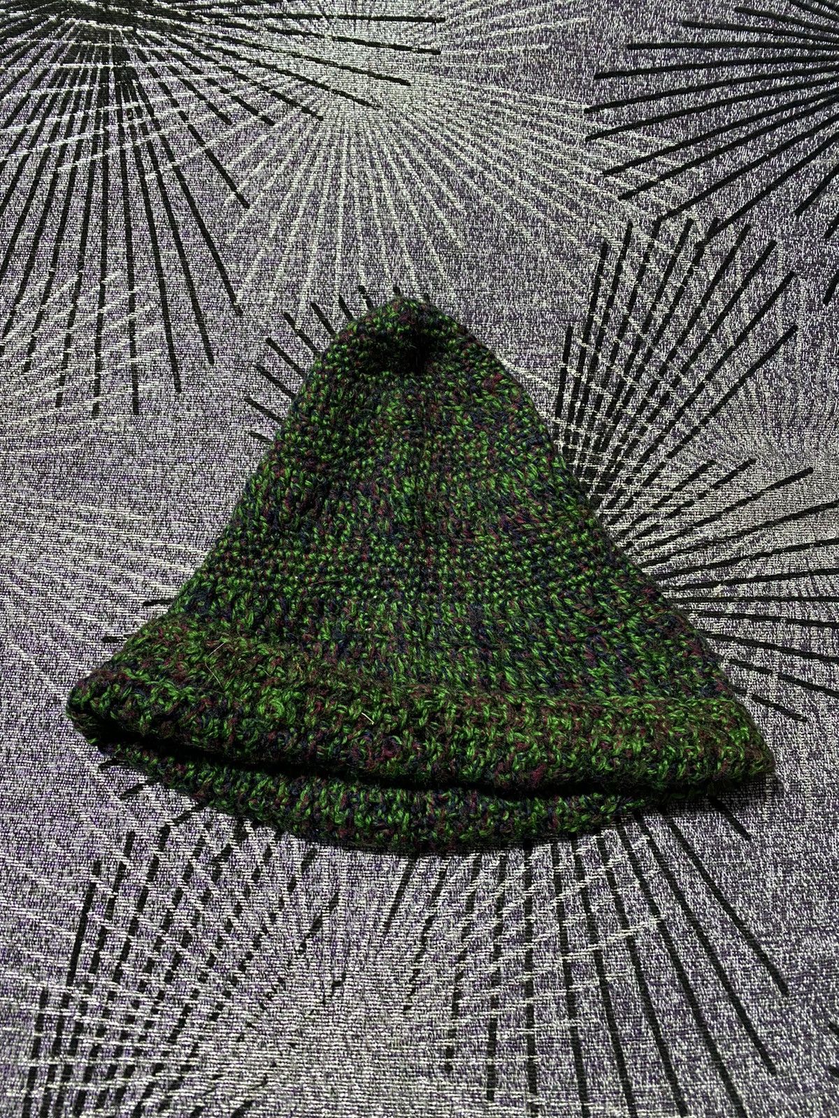 VINTAGE HANDMADE KNIT BEANIE