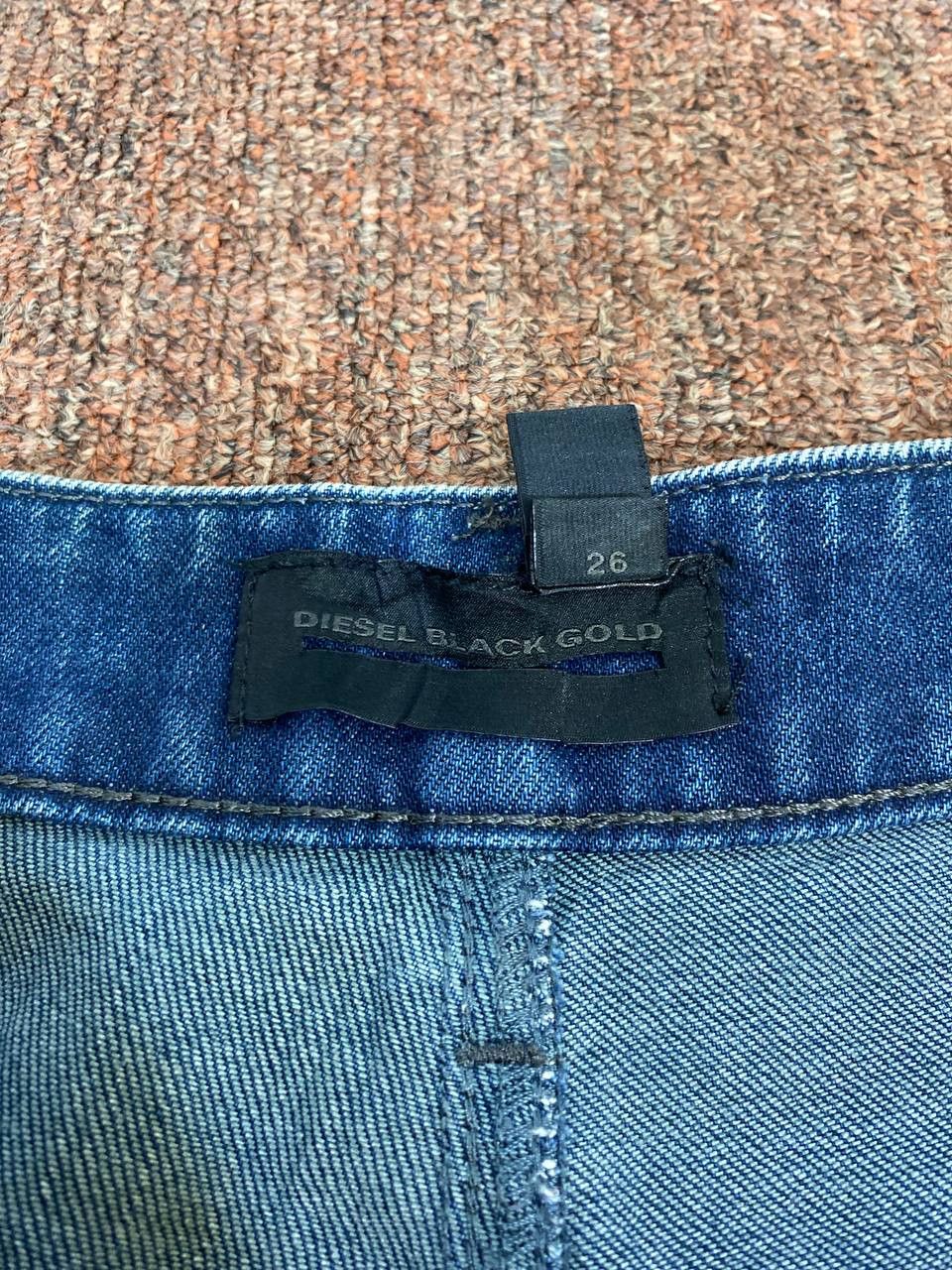 Diesel diesel black gold distressed denim nice design Size US 31 - 12 Thumbnail