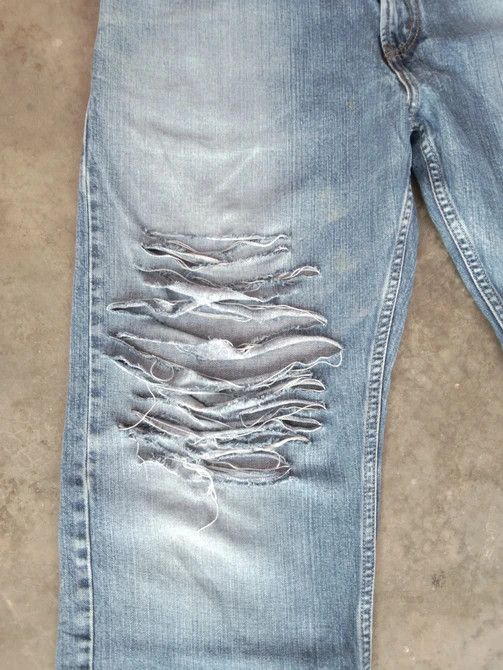 Levi's Vintage Levi's Jeans 569 Loose Straight Distressed 36x30 Size US 36 / EU 52 - 3 Thumbnail