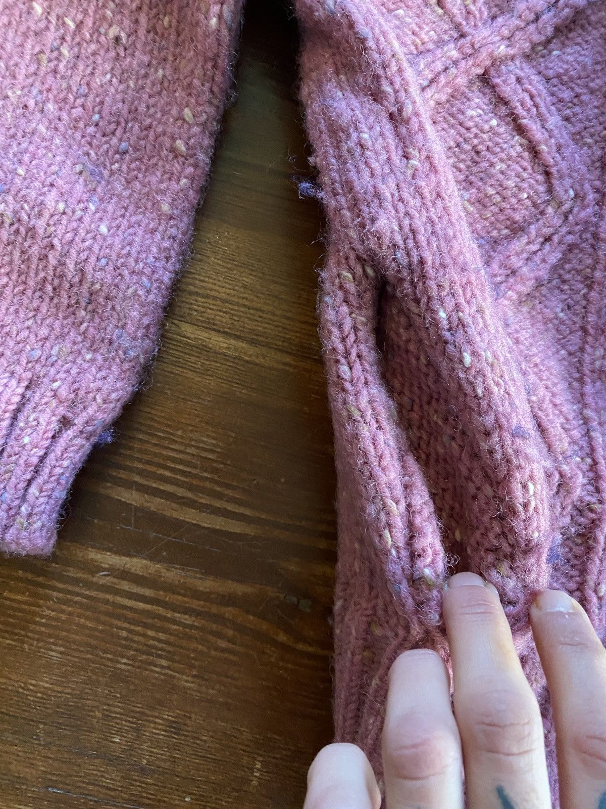 Vintage Vintage 80s Donegal Waist Button Pink Wool Cardigan Sweater Size M / US 6-8 / IT 42-44 - 5 Thumbnail