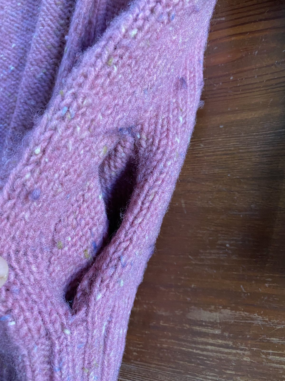 Vintage Vintage 80s Donegal Waist Button Pink Wool Cardigan Sweater Size M / US 6-8 / IT 42-44 - 4 Thumbnail