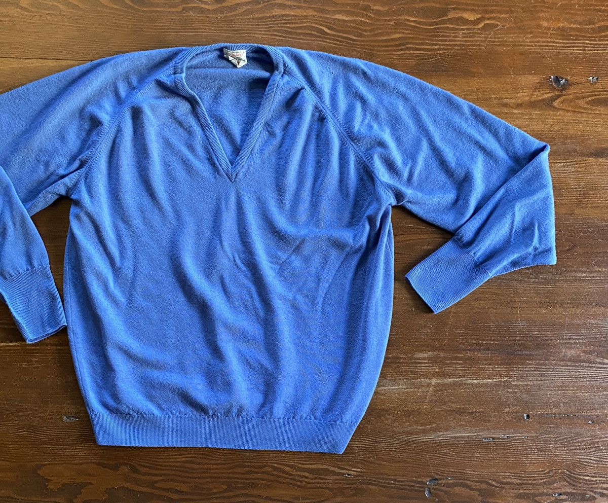Vintage Vintage 80’s St. Michael V-Neck Blue Raglan Wool Sweater Size US L / EU 52-54 / 3 - 1 Thumbnail