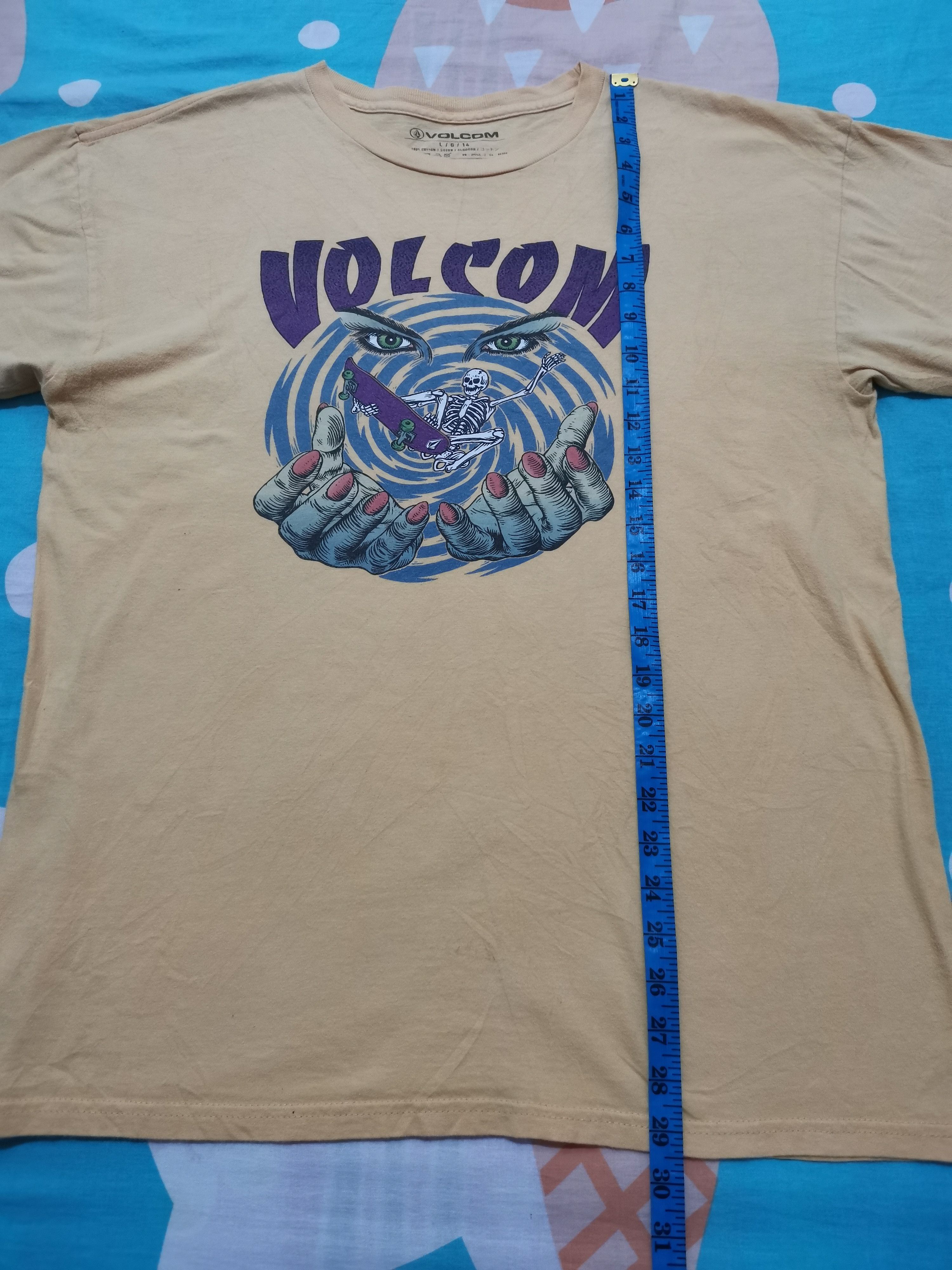 Vintage Vintage Volcom Pushead Skull Skateboard Tee Peralta Zorlac Size US L / EU 52-54 / 3 - 4 Thumbnail
