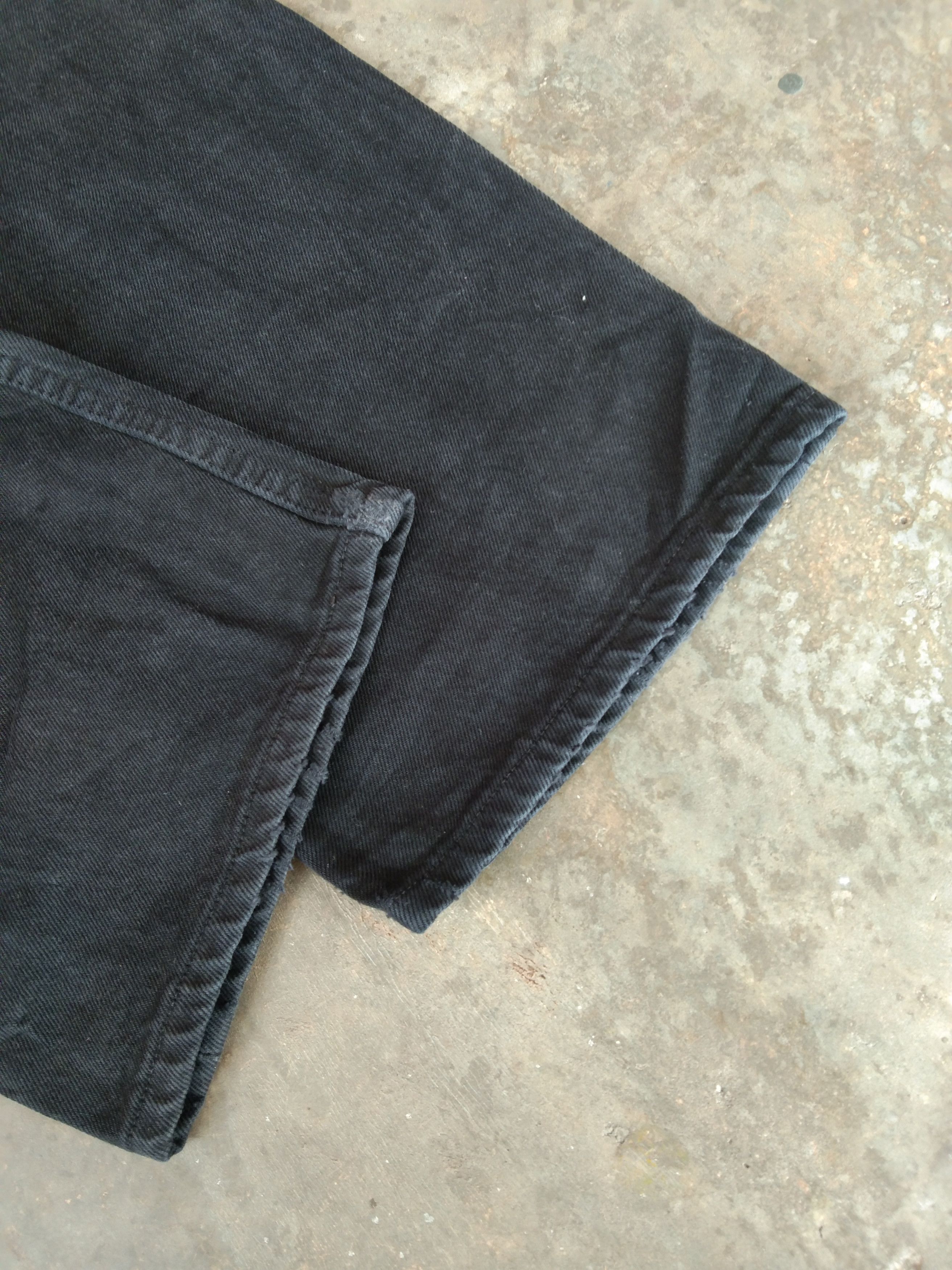 Levi's Vintage Levi's 501 Black Distressed Jeans 38x34 Size US 38 / EU 54 - 3 Thumbnail