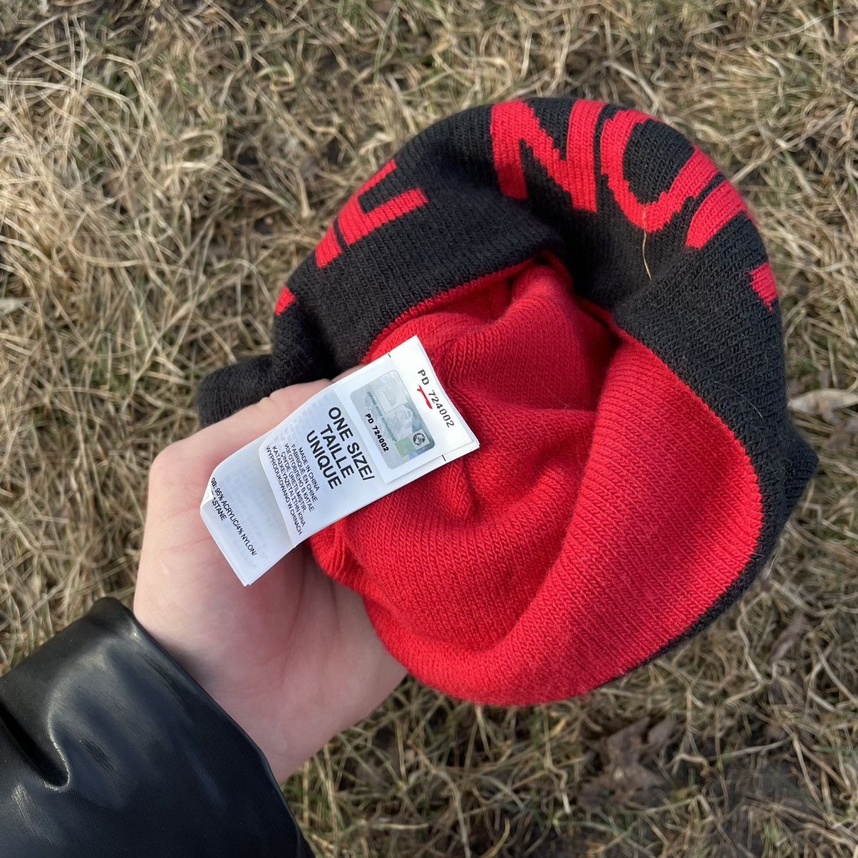 Vintage Vintage Y2K The North Face Beanie Hat Streetwear Worn In OS Size ONE SIZE - 5 Thumbnail