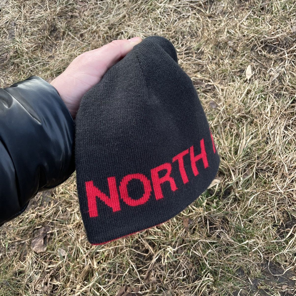 Vintage Vintage Y2K The North Face Beanie Hat Streetwear Worn In OS Size ONE SIZE - 8 Thumbnail